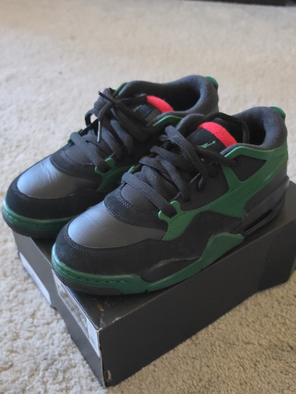 NIKE Jordan 4  Black, Green & Red Low-Top Sneakers Size 6.5y